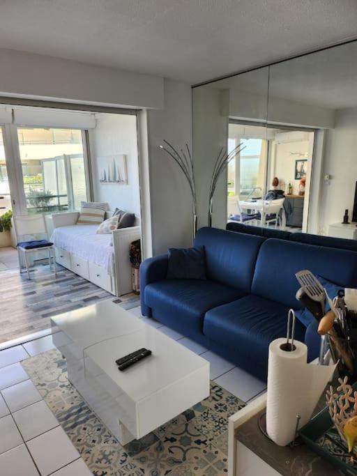 Appartement Vue Mer Сет Екстериор снимка